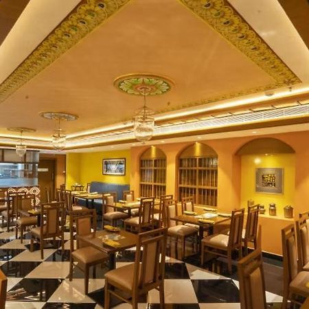 Hotel Aadithya Ченнаи Экстерьер фото